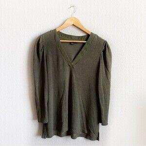 Sanctuary Medium Olive Green V-Neck Top Half Sleeve Lightweight Stylish Blouse